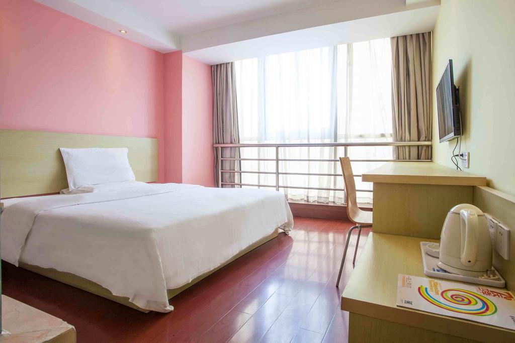 7Days Inn Shenzhen Railway Station Room photo